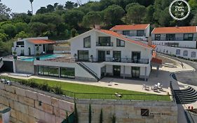 Hillside House Suites & Spa